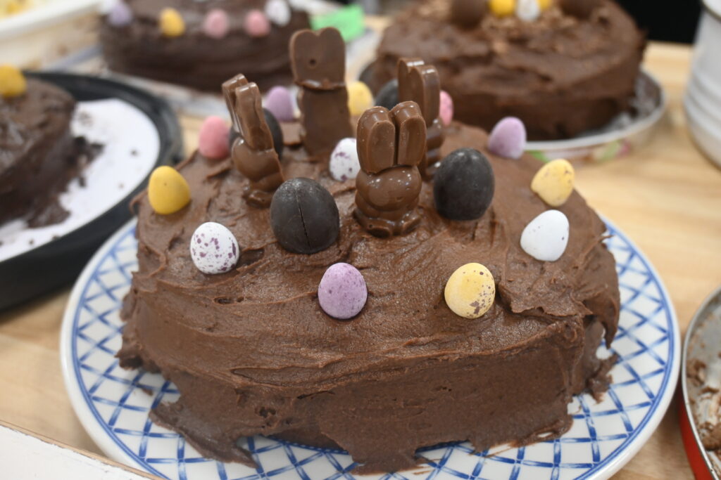 Easter eggs? No, Easter cakes!